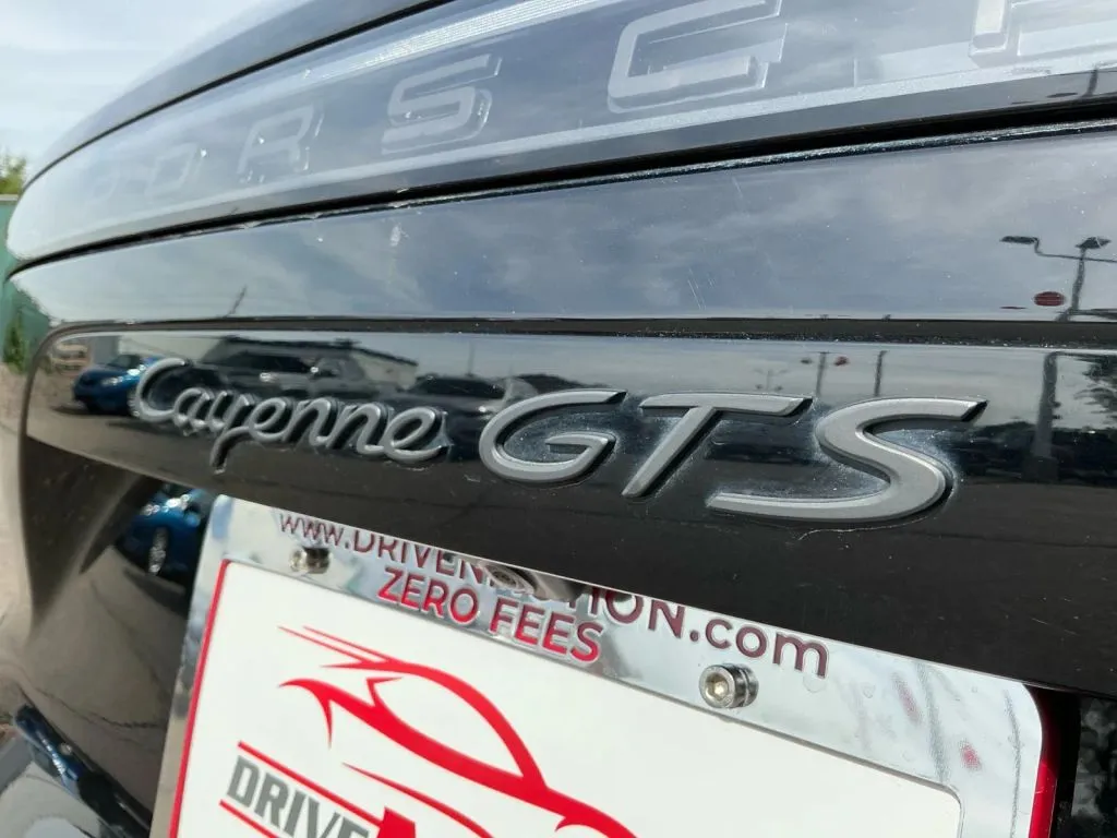 Porsche Cayenne photo 18