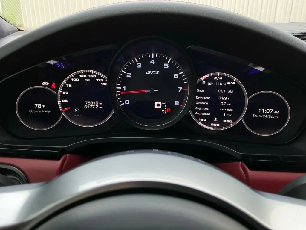 Porsche Cayenne photo 25