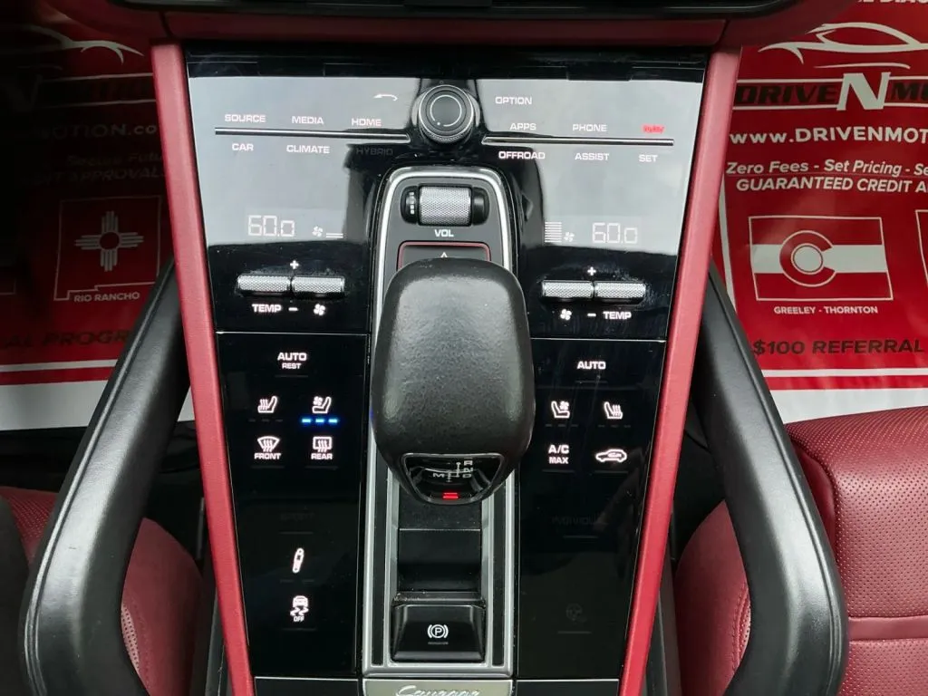 Porsche Cayenne photo 32