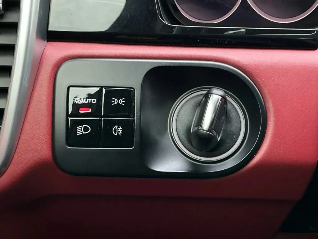 Porsche Cayenne photo 34