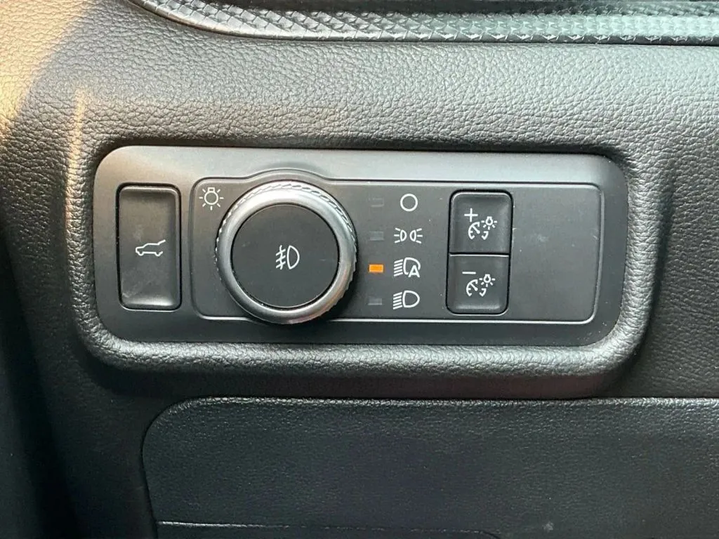 Ford Explorer photo 39