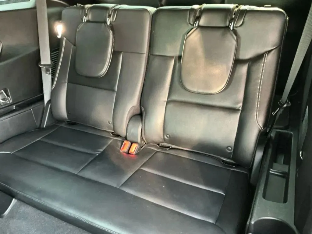 Ford Explorer photo 17