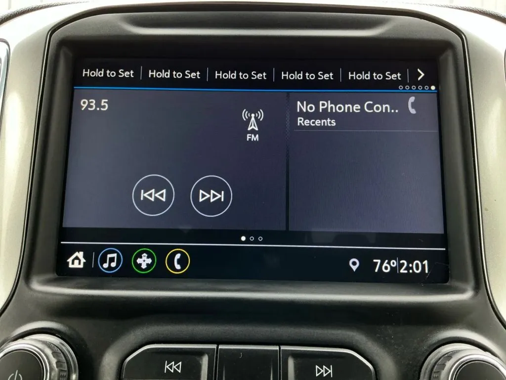 Chevrolet Silverado photo 28