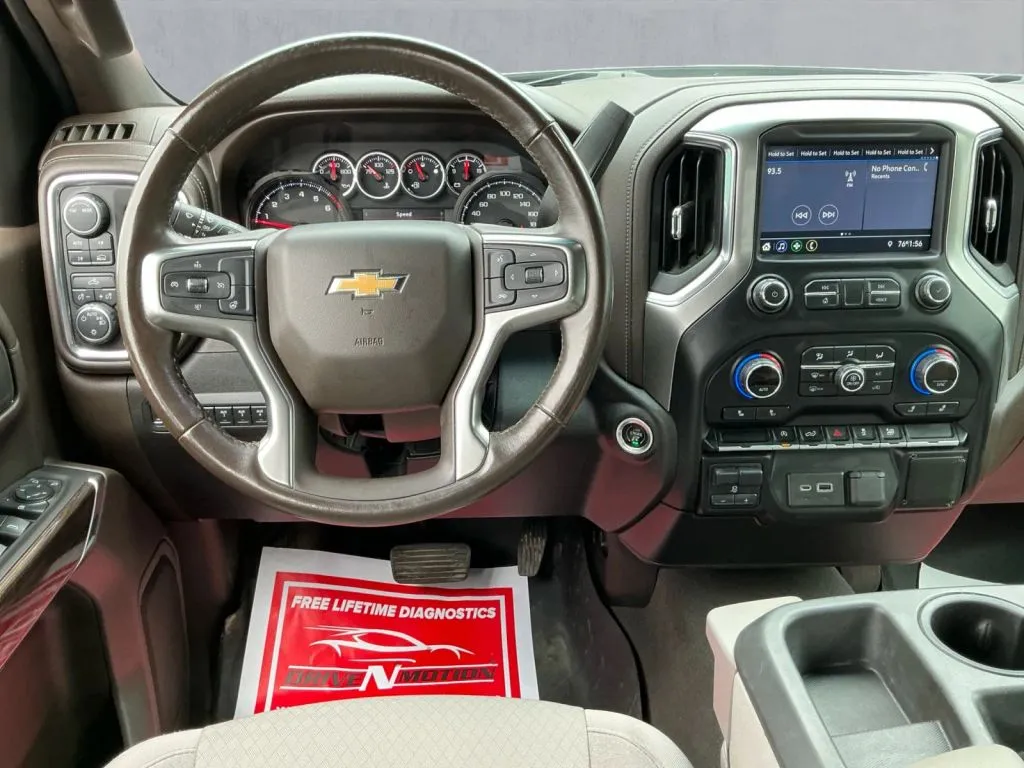 Chevrolet Silverado photo 16
