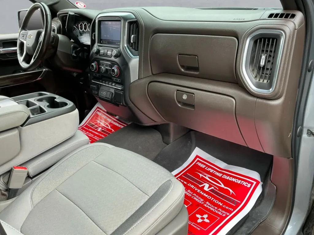 Chevrolet Silverado photo 20