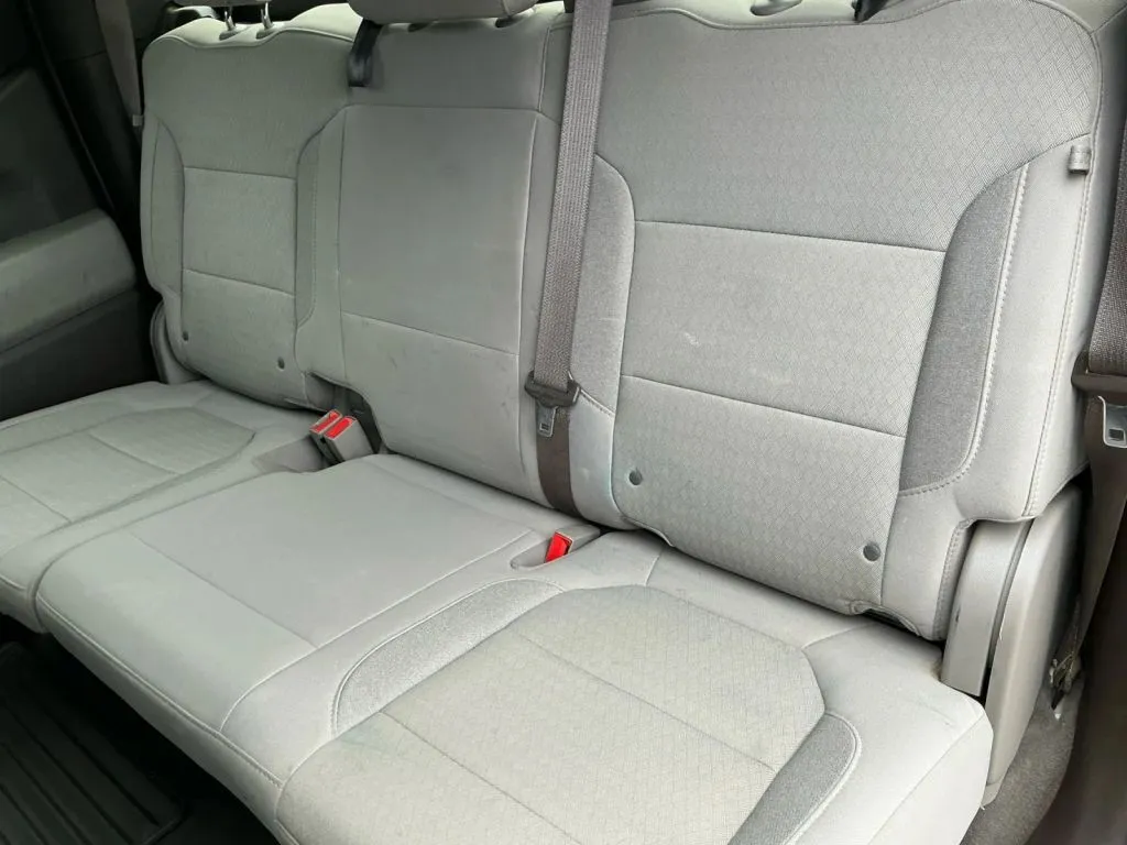 Chevrolet Silverado photo 15
