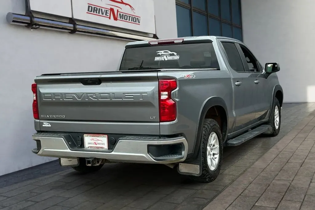 More photos of 2021 Chevrolet Silverado 1500 Crew Cab LT Pickup 4D 5 3/4 ft at Drive N-Motion Greeley, CO