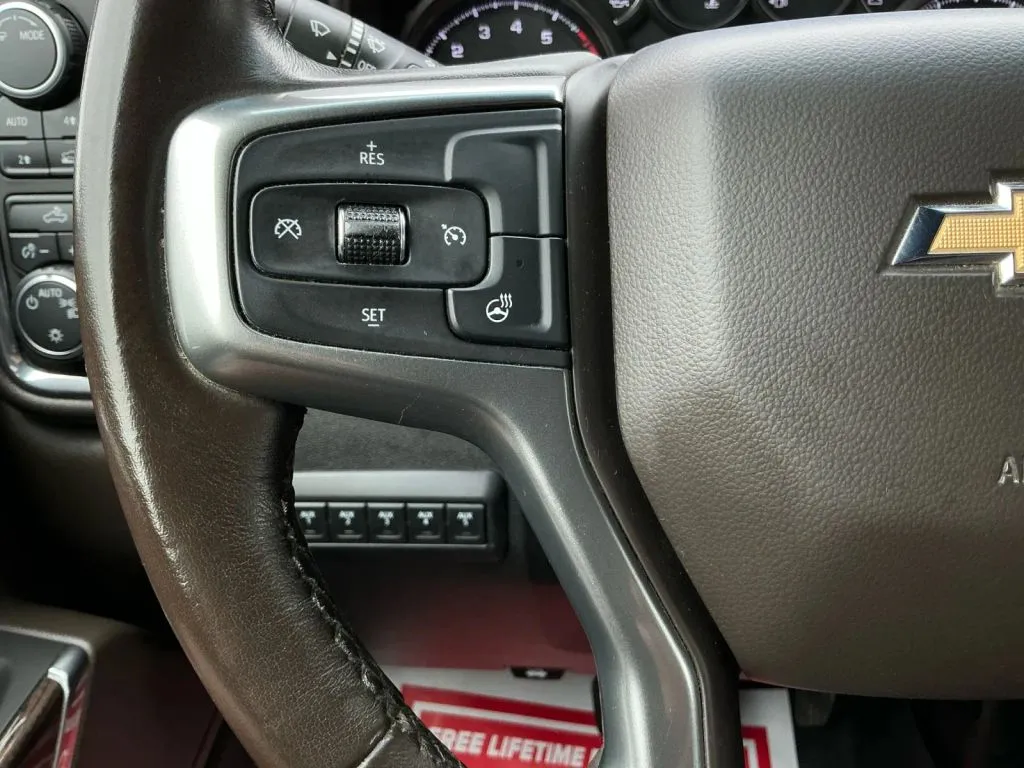 Chevrolet Silverado photo 26