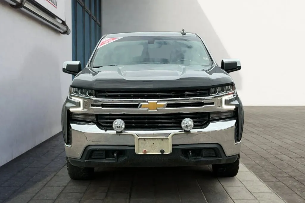 Chevrolet Silverado photo 8