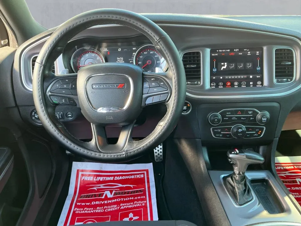 Dodge Charger photo 16