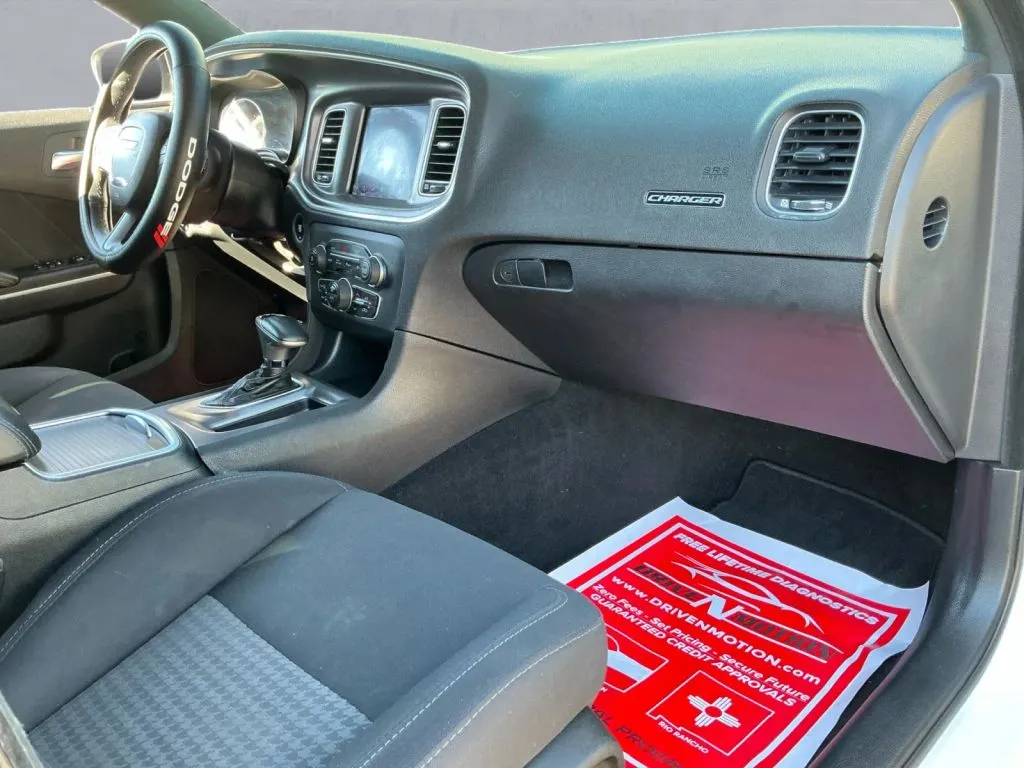 Dodge Charger photo 20