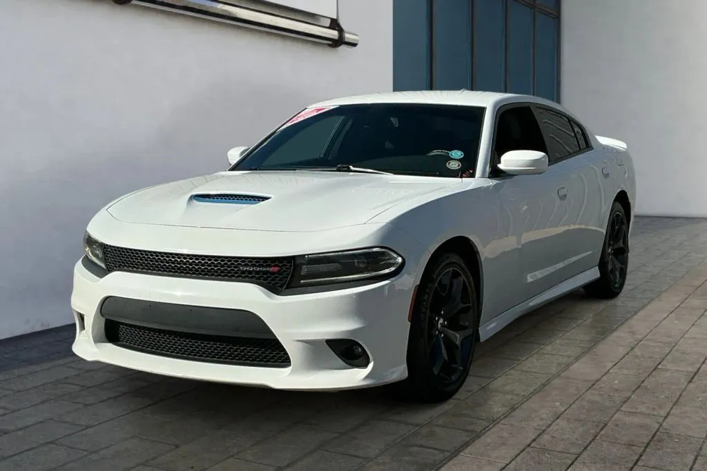Dodge Charger photo 7