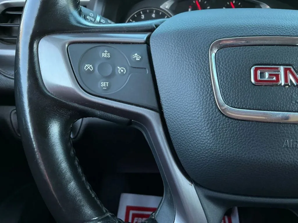 GMC Acadia photo 29