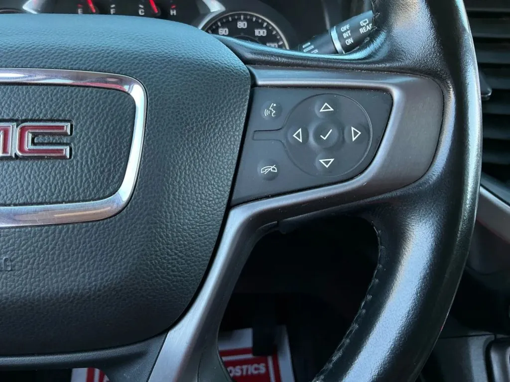 GMC Acadia photo 30
