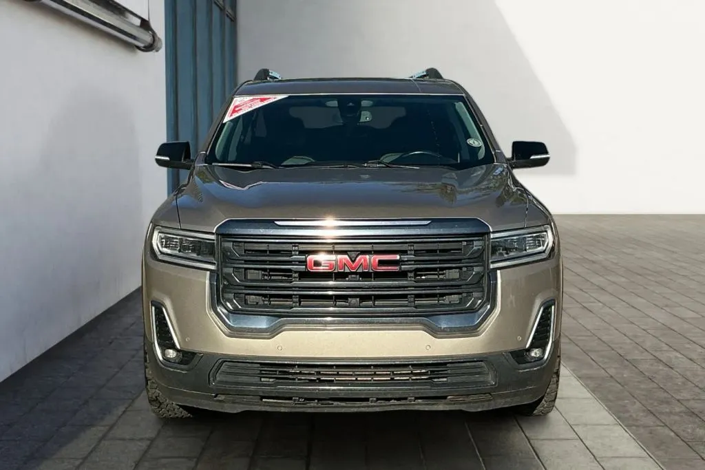 GMC Acadia photo 8