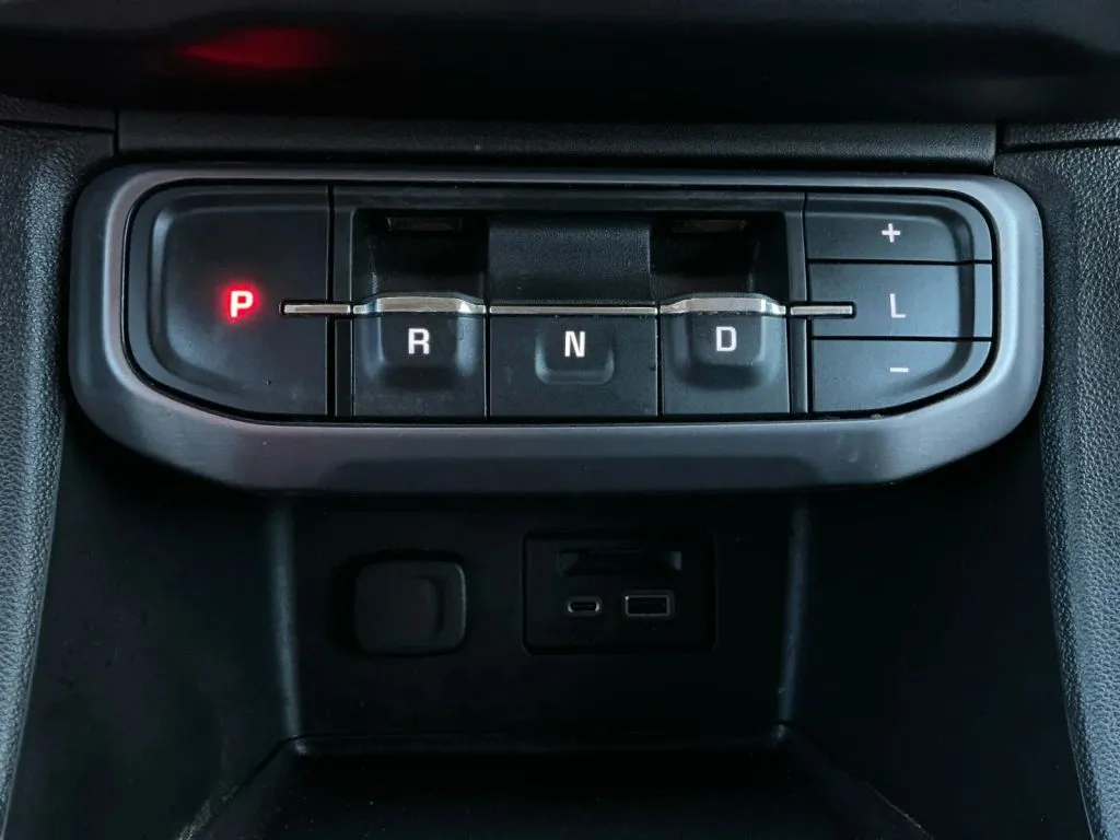 GMC Acadia photo 36