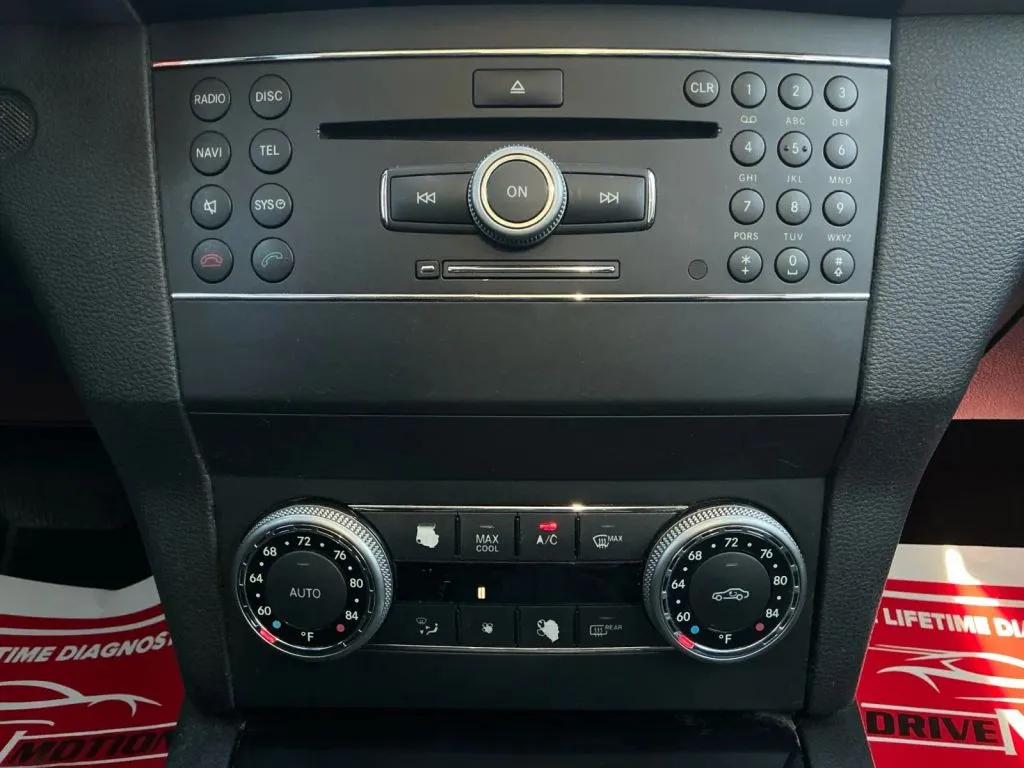 Mercedes-Benz GLK-Class photo 32
