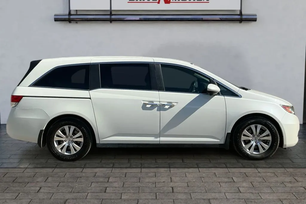 Another view of 2016 Honda Odyssey SE Minivan 4D for sale in Greeley, CO at Drive N-Motion Greeley