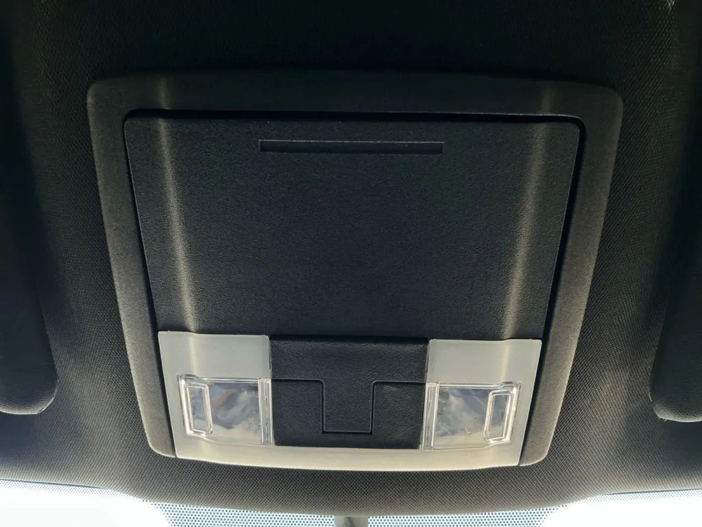 Ford Explorer photo 36