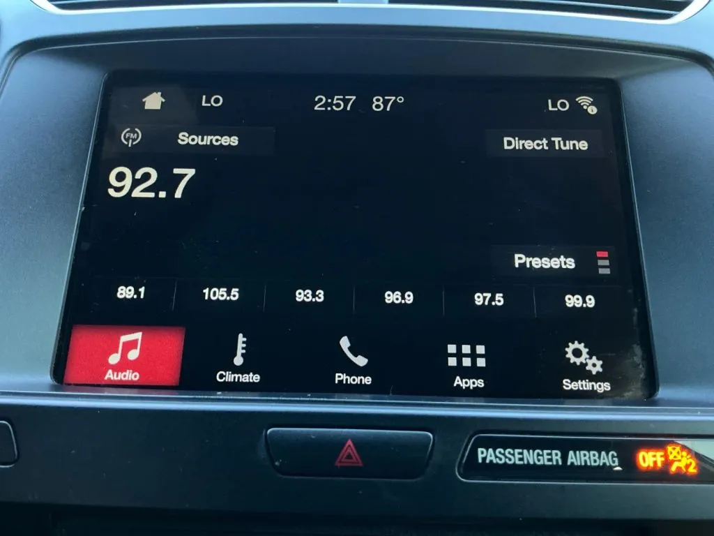 Ford Explorer photo 29