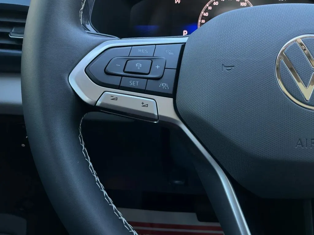 Volkswagen Taos photo 28