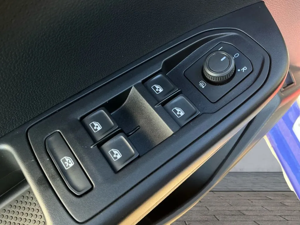 Volkswagen Taos photo 11