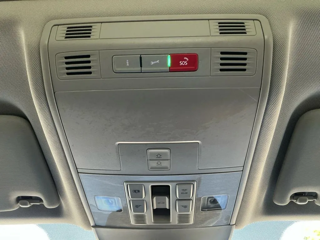 Volkswagen Taos photo 36