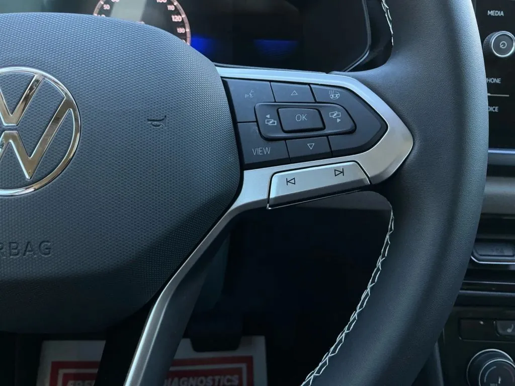 Volkswagen Taos photo 29