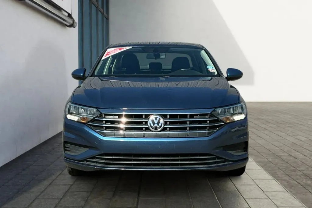 Volkswagen Jetta photo 8