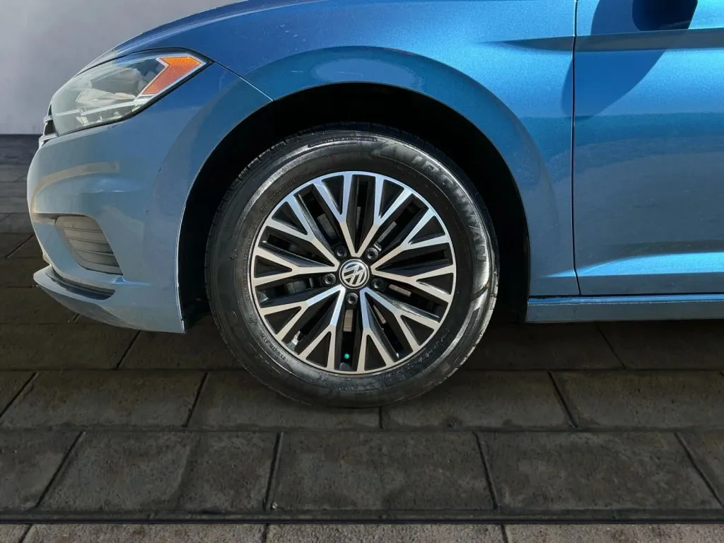 Volkswagen Jetta photo 24