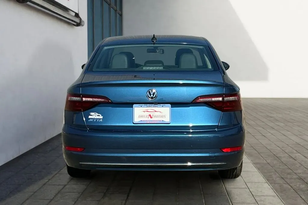 More photos of 2021 Volkswagen Jetta 1.4T R-Line Sedan 4D at Drive N-Motion Greeley, CO