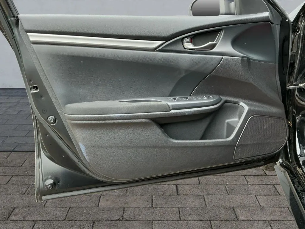 Honda Civic photo 10