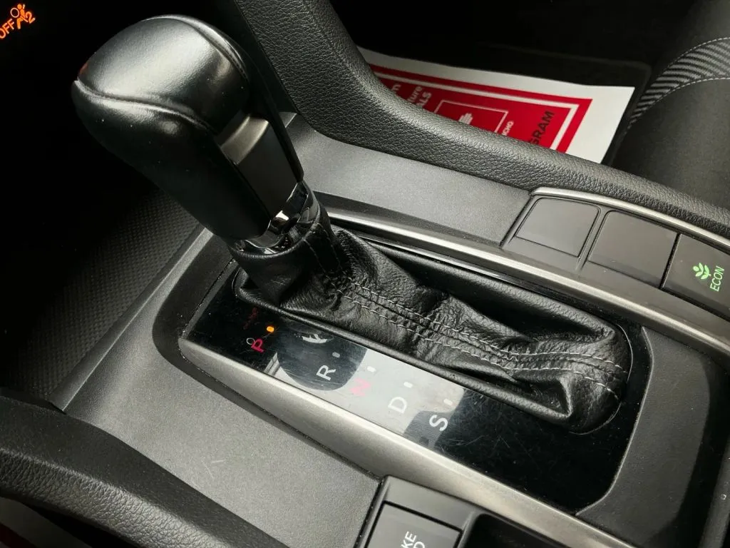 Honda Civic photo 32