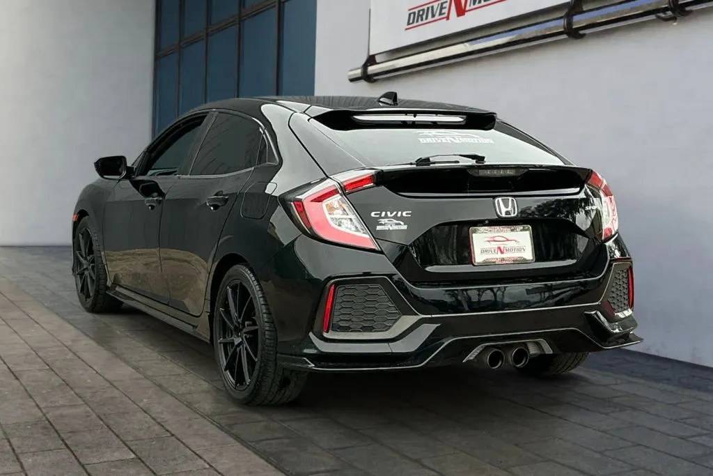 Honda Civic photo 6