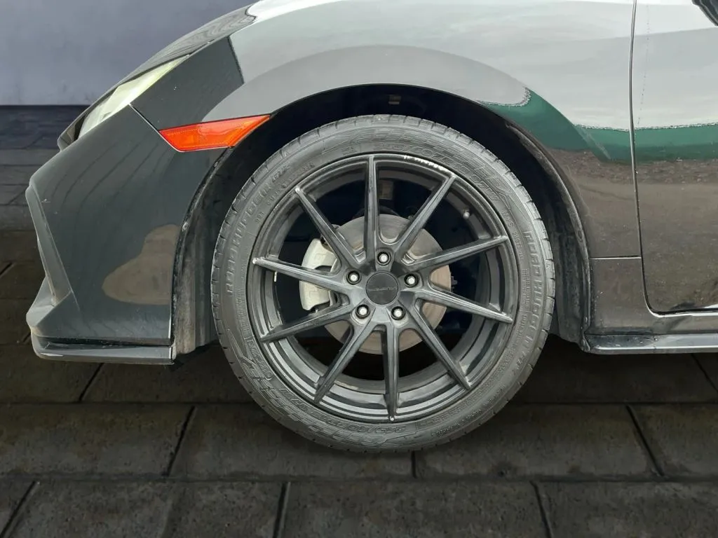 Honda Civic photo 25