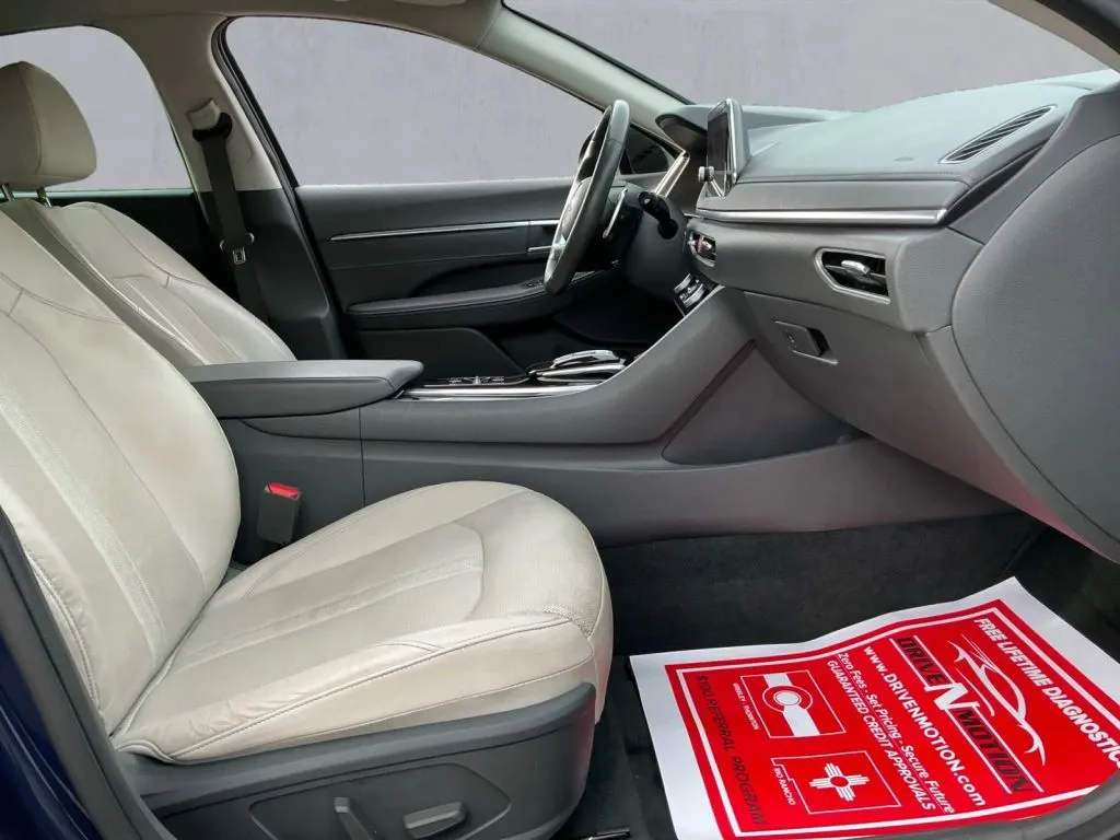Hyundai Sonata photo 21