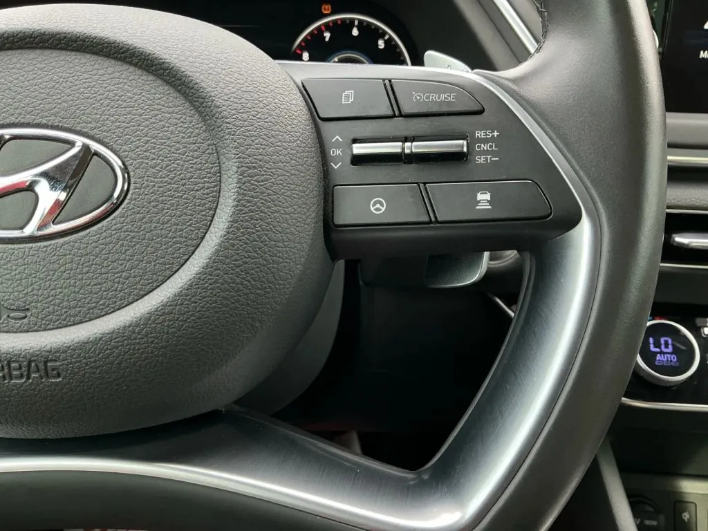 Hyundai Sonata photo 28