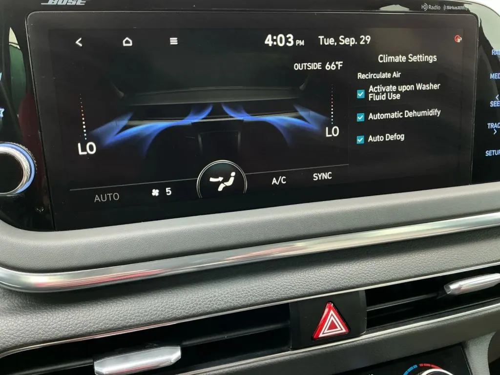 Hyundai Sonata photo 32