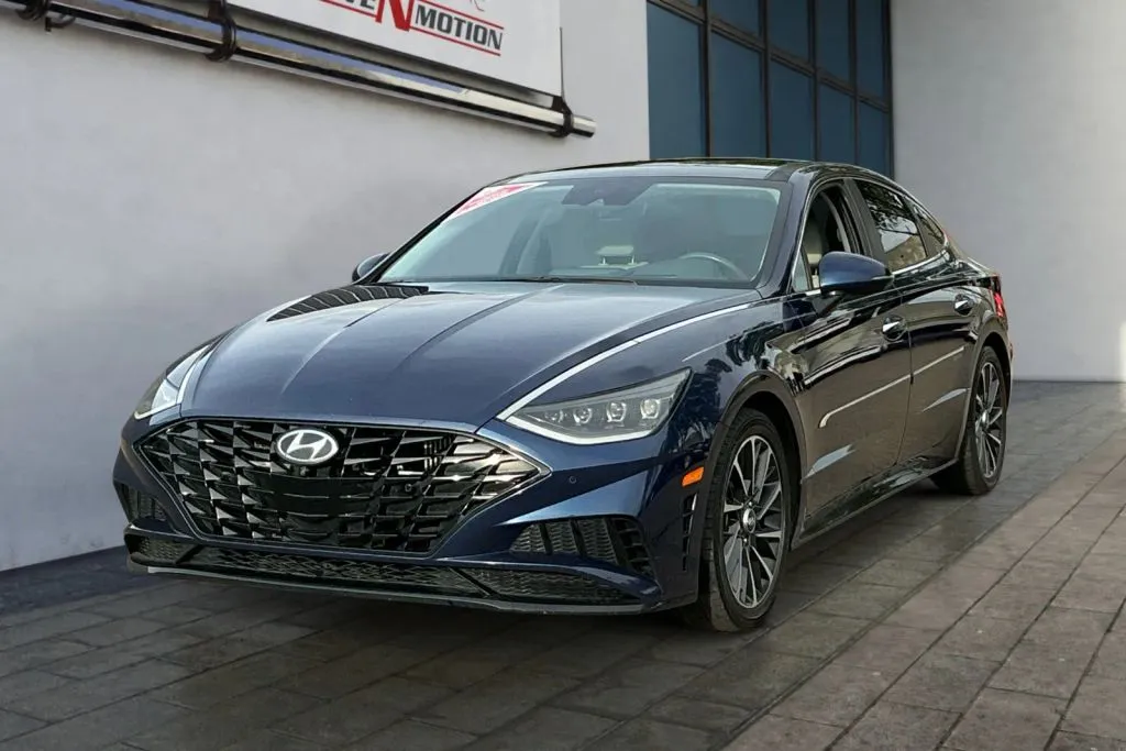 Hyundai Sonata photo 7