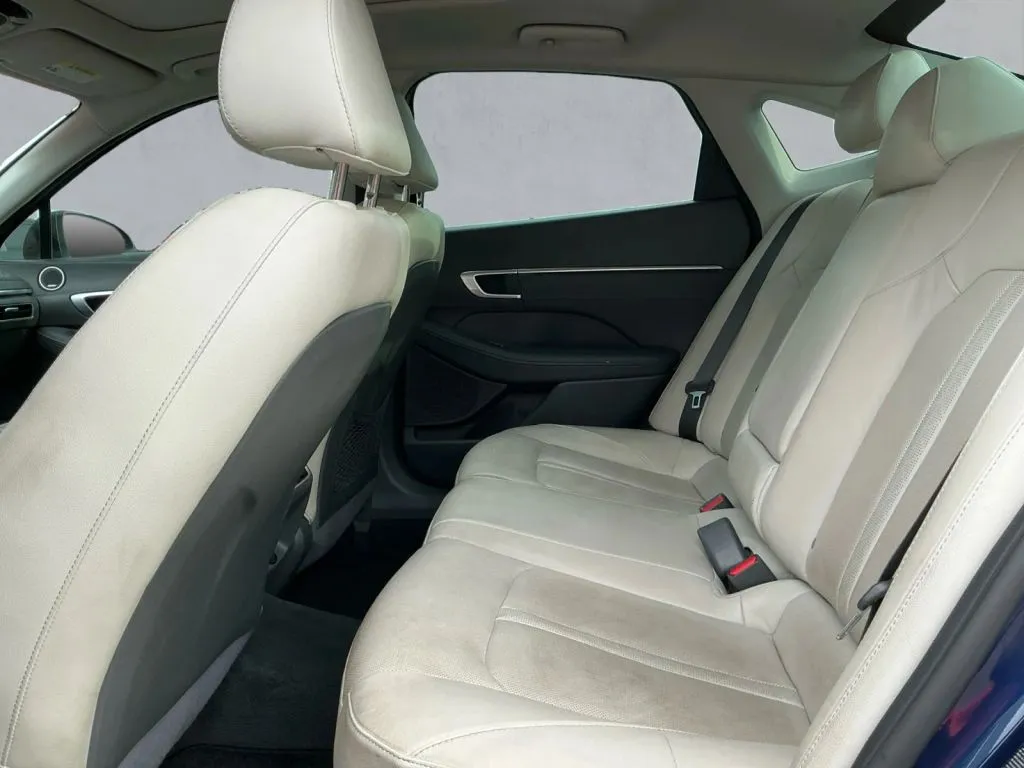 Hyundai Sonata photo 14