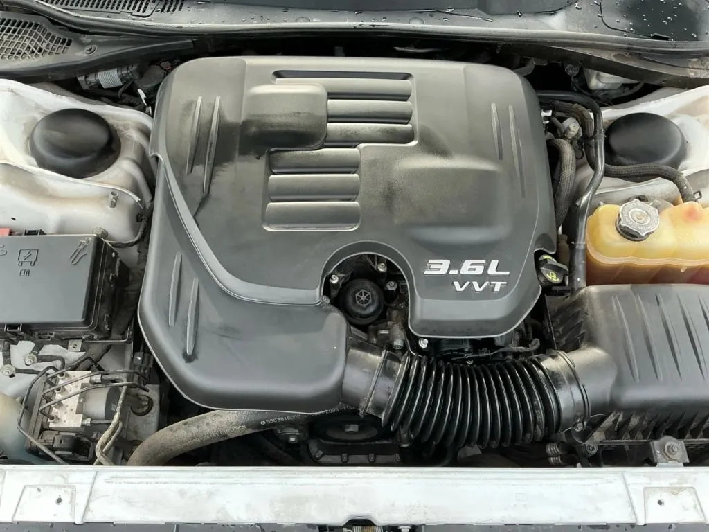 Dodge Challenger photo 23