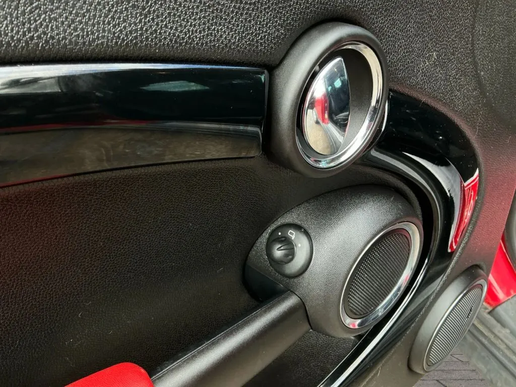 Mini Clubman photo 11