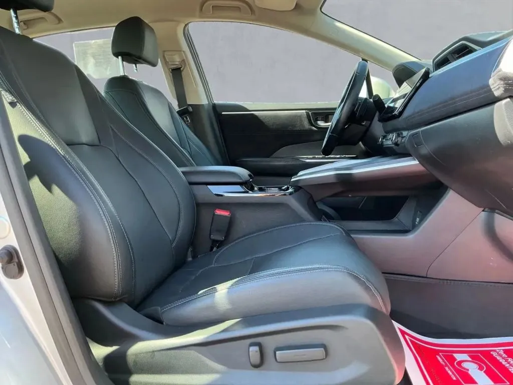 Honda Clarity photo 22
