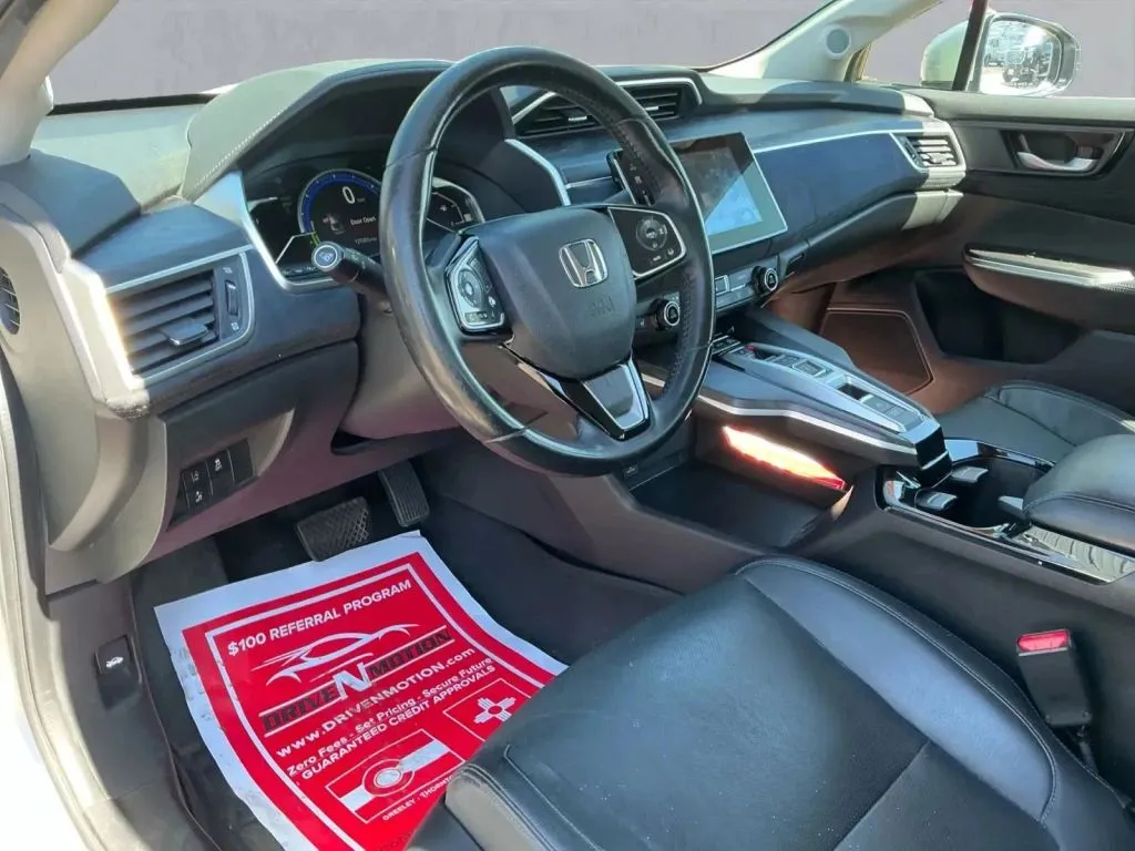 Honda Clarity photo 13