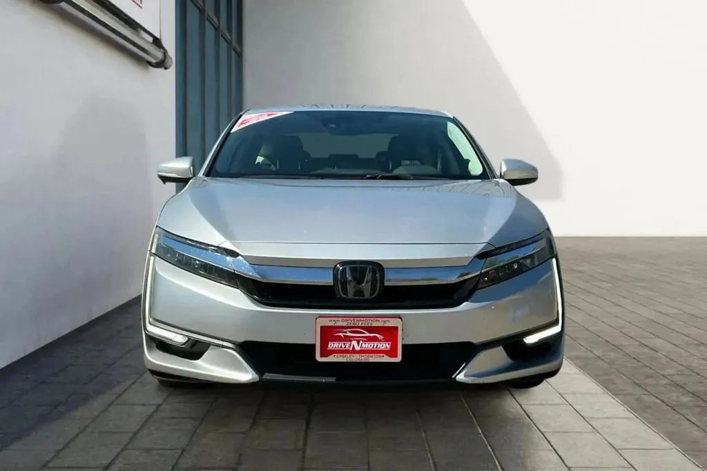 Honda Clarity photo 8
