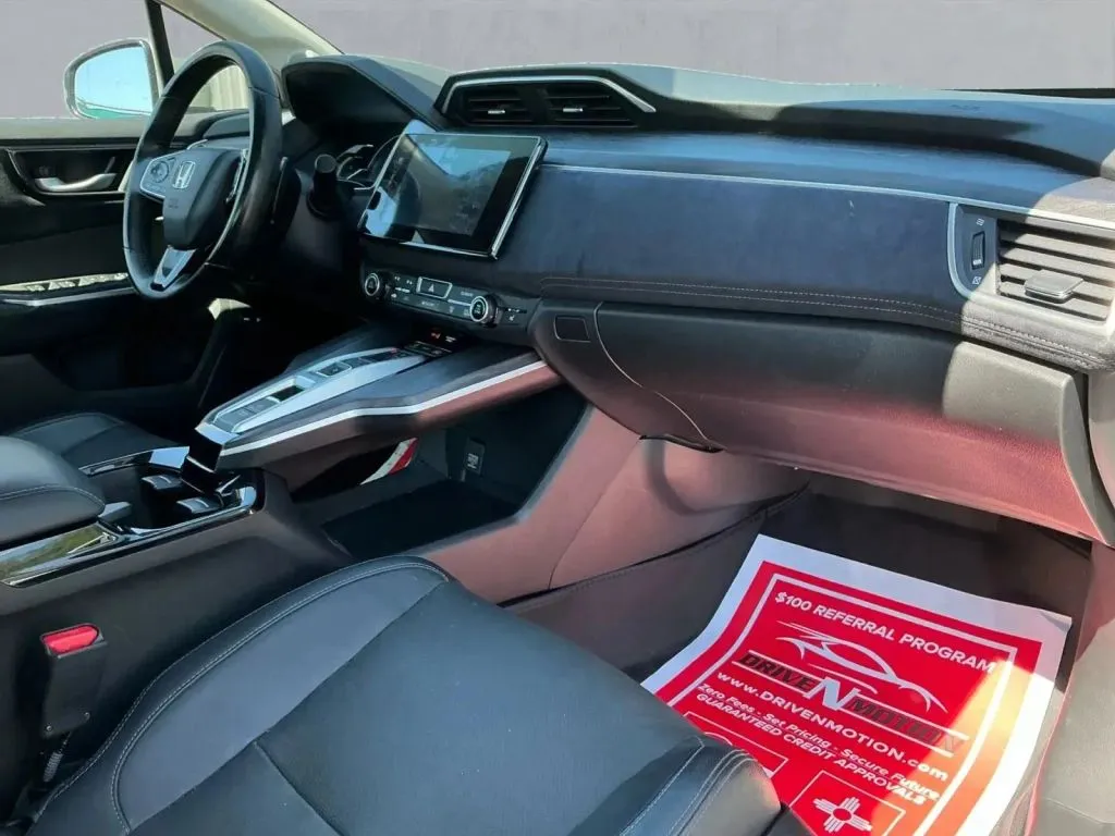Honda Clarity photo 21