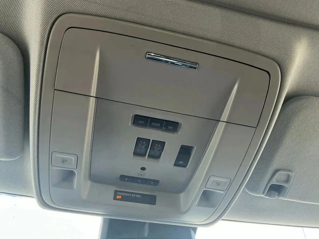 GMC Sierra photo 35