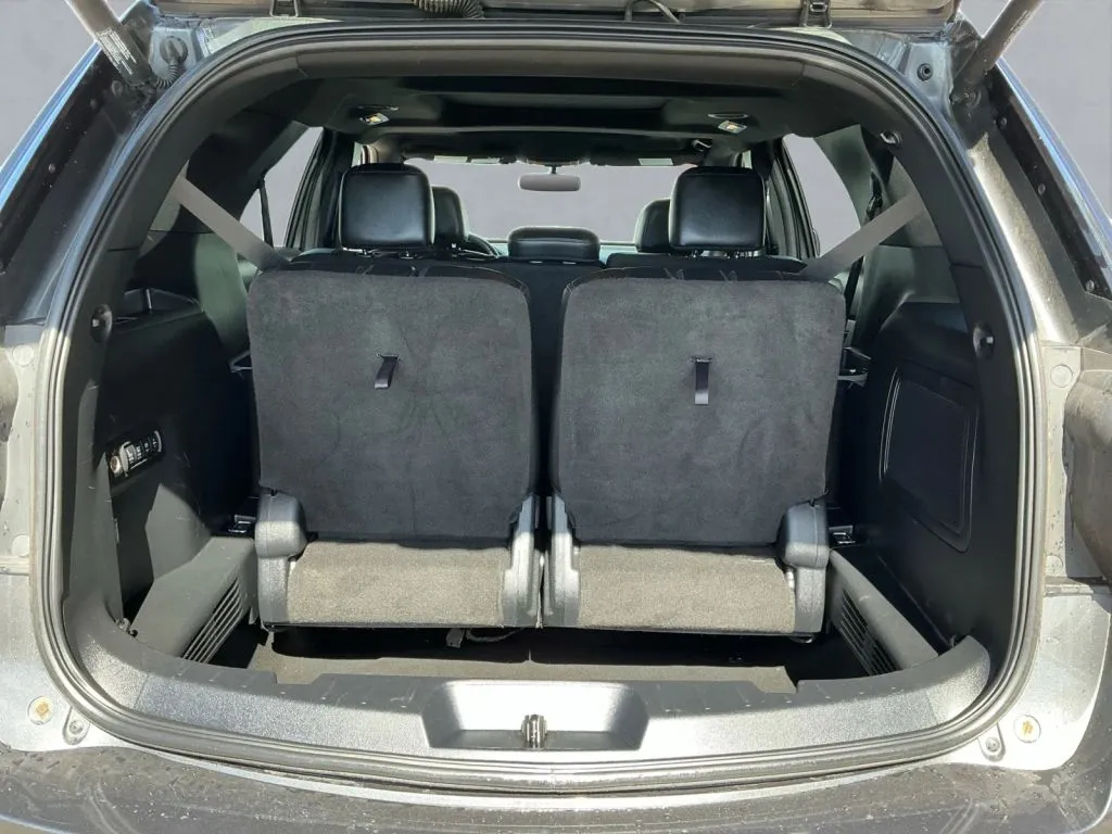 Ford Explorer photo 20