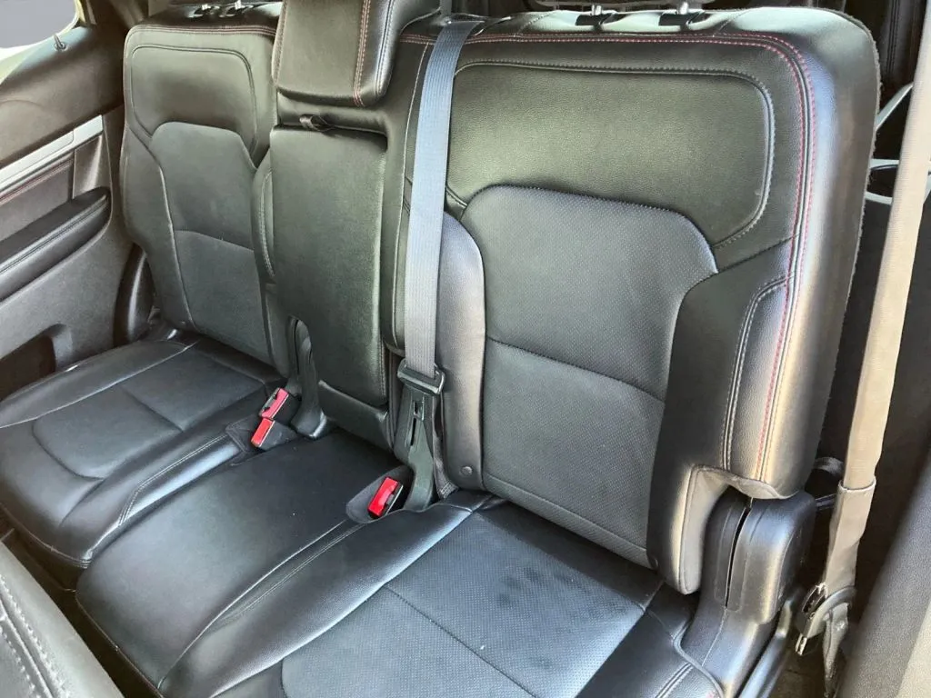 Ford Explorer photo 15