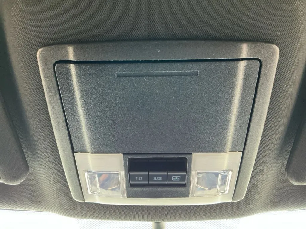 Ford Explorer photo 38